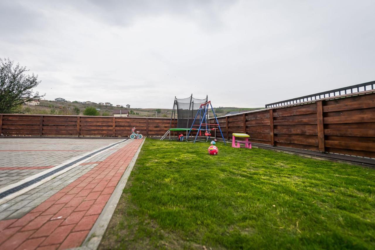 Pensiunea Giulia Home Dezmir Esterno foto
