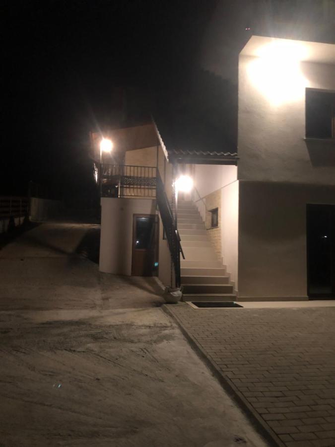 Pensiunea Giulia Home Dezmir Esterno foto