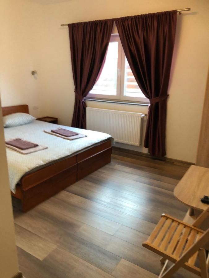 Pensiunea Giulia Home Dezmir Esterno foto