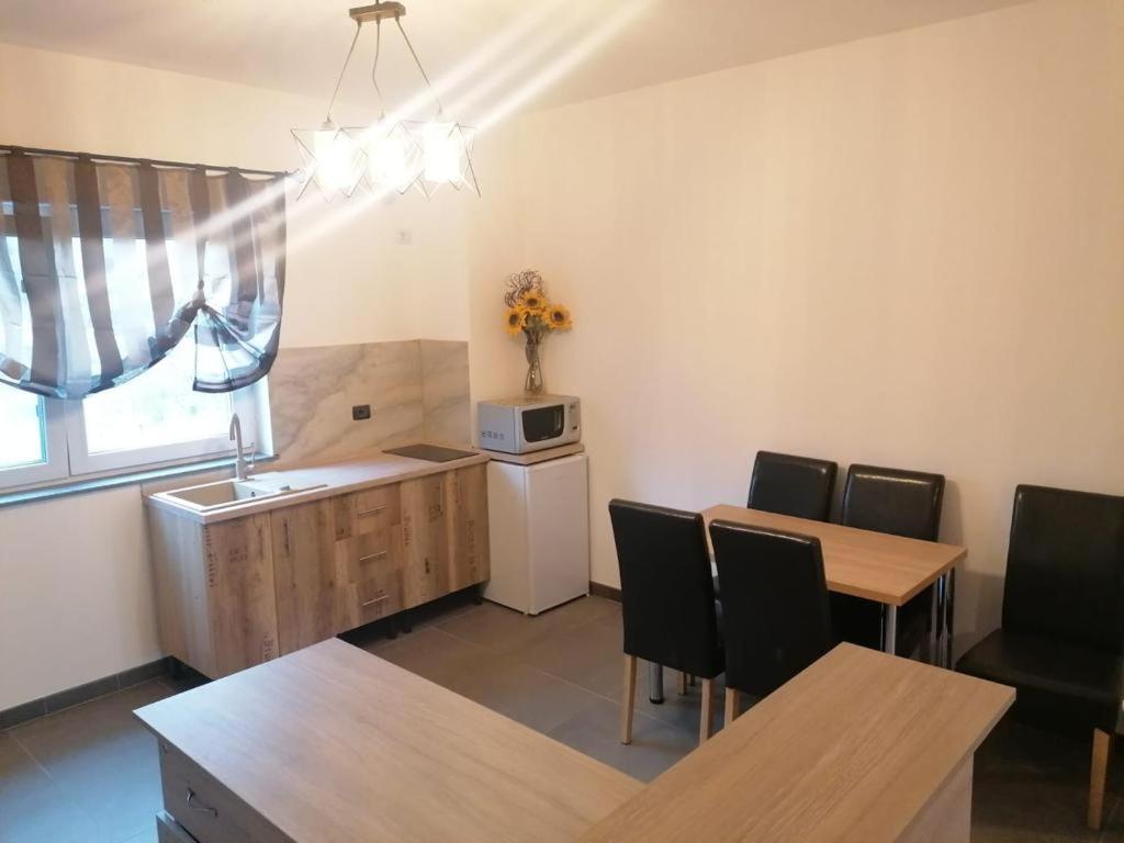 Pensiunea Giulia Home Dezmir Esterno foto