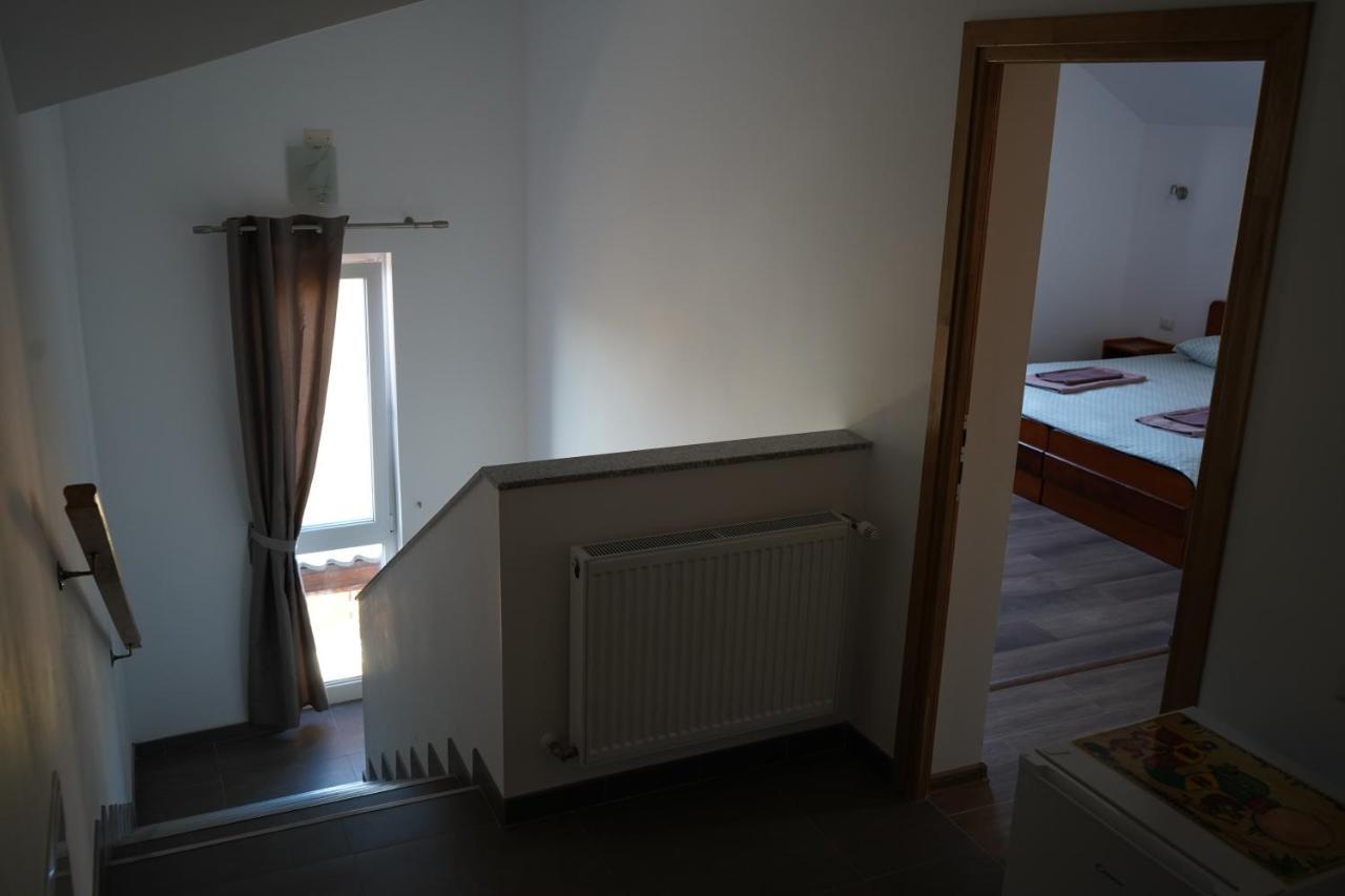 Pensiunea Giulia Home Dezmir Esterno foto