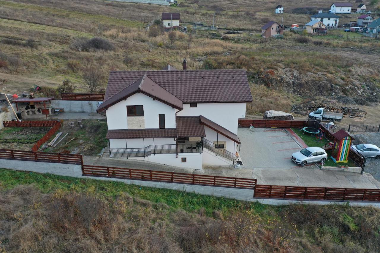 Pensiunea Giulia Home Dezmir Esterno foto