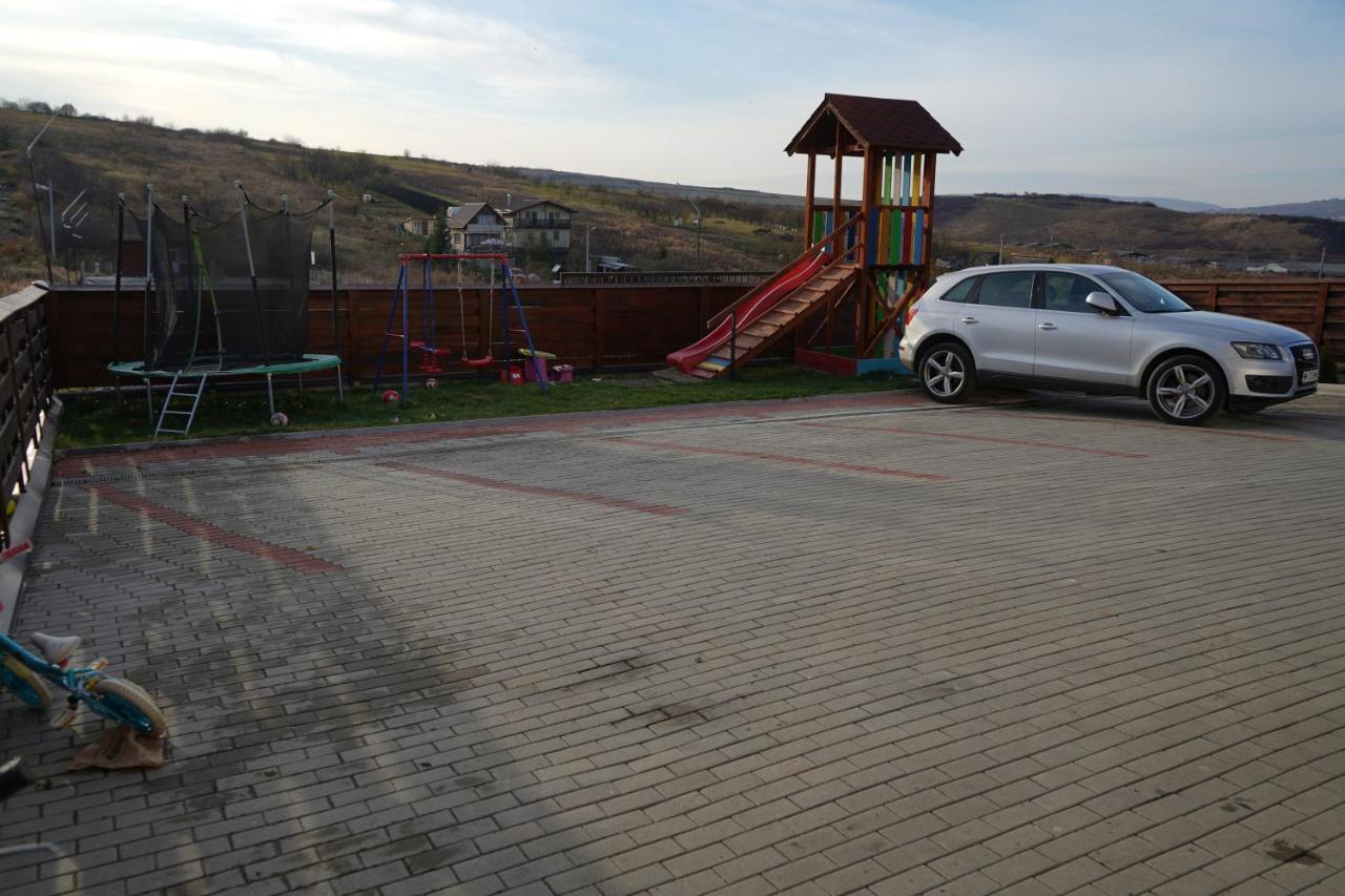 Pensiunea Giulia Home Dezmir Esterno foto